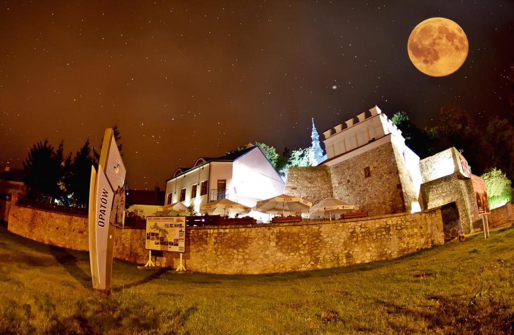 Hotel Kamienica Przy Bramie Opatow  Exterior foto